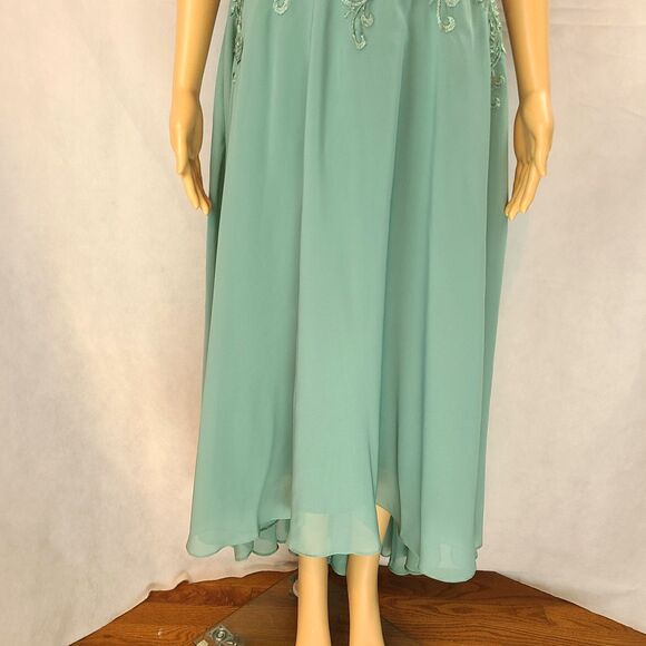 New Mother of the Bride (12) Dusty Sage Green Illusion Lace Chiffon Hi-Lo Dress - Picture 3 of 9